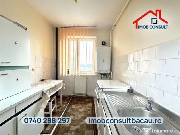 3 camere la preț de 2! Apartament decomandat, Str. Miron Costin!CE1822 - Bacau (Bacau)