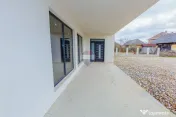 IEFTIN! Săcălășeni, vilă deosebita de vânzare ! 