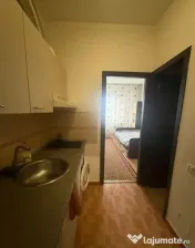 Garsoniera, Piata Nicolina - min de Podu Ros, Palas 