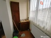 Apartament cu 3 camere de vanzare in zona Soarelui 