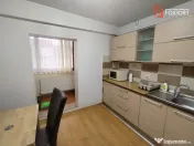 Apartament cu 3 camere de vanzare in zona Soarelui 