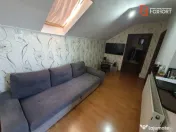 Apartament de vanzare cu 2 camere si balcon, zona Shopping C 