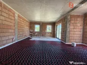 Casa individuala 4 camere, cu toate utilitatile, la cheie - 