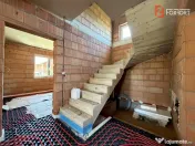 Casa individuala 4 camere, cu toate utilitatile, la cheie - 