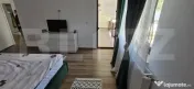 Casă cu priveliște, multă verdeață și spații generoas 