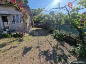Casa individuala cu 3 camere si teren de 647 mp in Mosnita V 