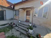 Casa individuala cu 3 camere si teren de 647 mp in Mosnita V 