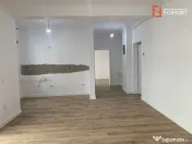 Apartament cu 3 camere si curte de 58 mp - Dumbravita 