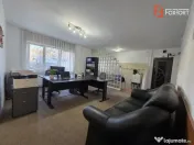 Apartament 2 camere de vanzare in Arad, Strada Praporgescu, 