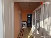 Casa individuala de vanzare cu 4 camere si teren de 800 mp - 