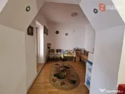 Casa individuala de vanzare cu 4 camere si teren de 800 mp - 