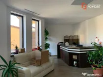 Spatiu comercial cu 12 incaperi si suprafata de 630 mp, zona