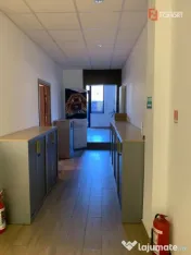 Spatiu comercial cu 12 incaperi si suprafata de 630 mp, zona 