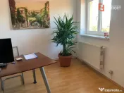 Spatiu comercial cu 12 incaperi si suprafata de 630 mp, zona 