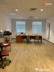 Spatiu comercial cu 12 incaperi si suprafata de 630 mp, zona 