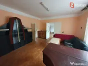 Casa individuala cu 6 camere, garaj si teren de 500 mp - zon 