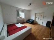 Casa individuala cu 6 camere, garaj si teren de 500 mp - zon 