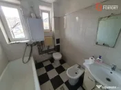 Casa individuala cu 6 camere, garaj si teren de 500 mp - zon 