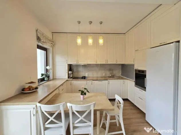 Vanzare Casa 4 camere; 118 mp; 2 bai, Narciselor - Floresti (Cluj)