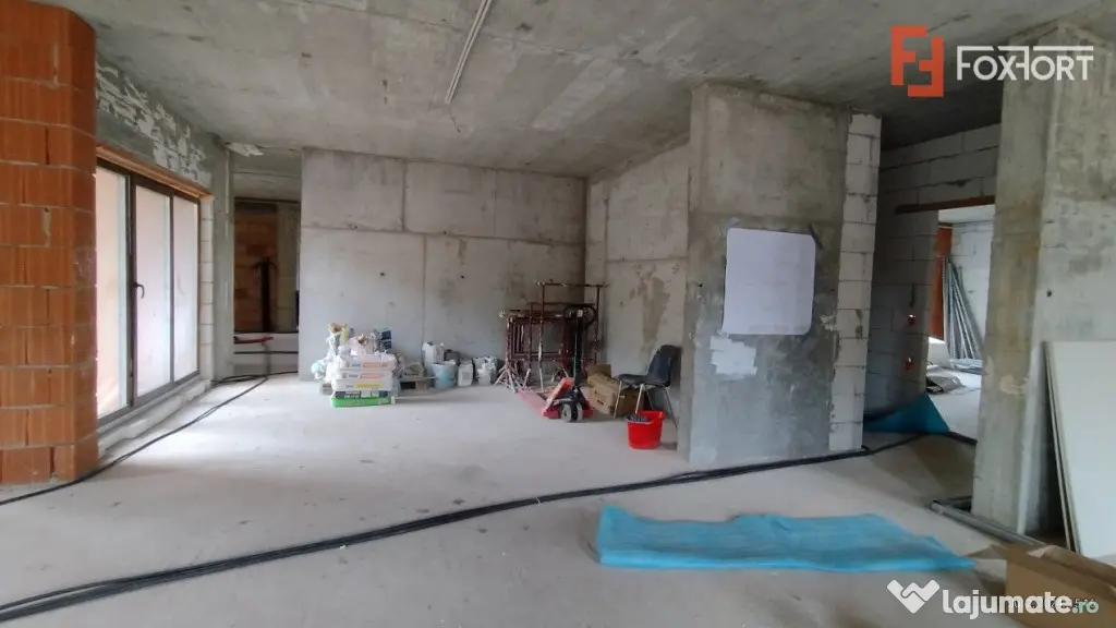 Spatiu Comercial Modern cu 2 incaperi si 3 Locuri de Parcare - Timisoara (Timis)