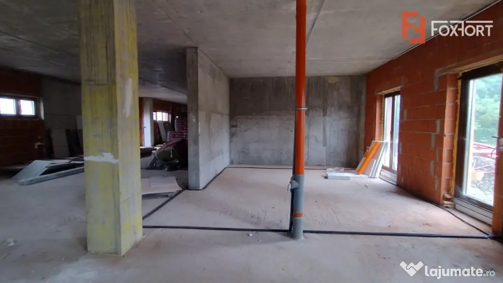 Spatiu Comercial Modern cu 2 incaperi si 3 Locuri de Parcare - Timisoara (Timis)