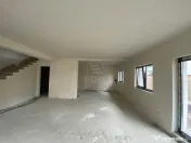 Vanzare Casa 5 camere; 150 mp; 3 bai , Subcetate