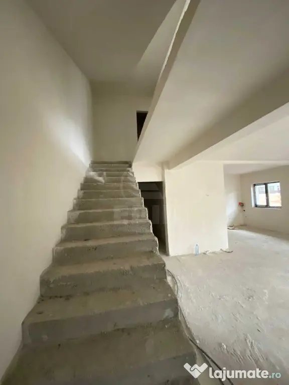 Vanzare Casa 5 camere; 150 mp; 3 bai , Subcetate - Floresti (Cluj)