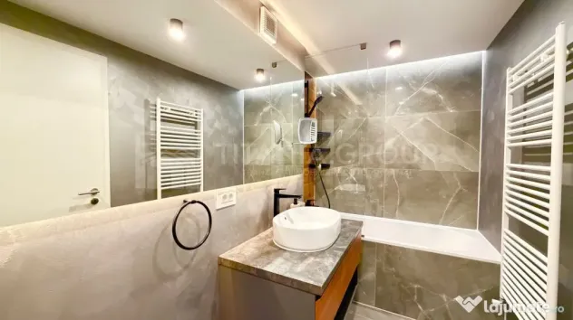 Penthouse cu 4 camere, terasă de 57 mp, priveliște - Kasper Coresi - Brasov (Brasov)