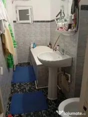 De vanzare apartament cu 2 camere, Micro 14, etaj 3, 69.000 euro 