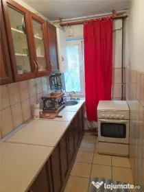 ... Apartament cu Centrala Etaj Intermediar Sagului..