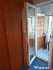 ... Apartament cu Centrala Etaj Intermediar Sagului..