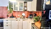 Casă insiruita cu 4 camere, curte și parcare – Florești
