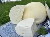 Caș de vaca de vacă – 35 lei/kg – produs proaspăt, vidat