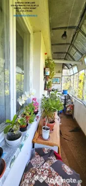 Apartament 2 camere cu balcon generos, zona Centrala- Pietricica 