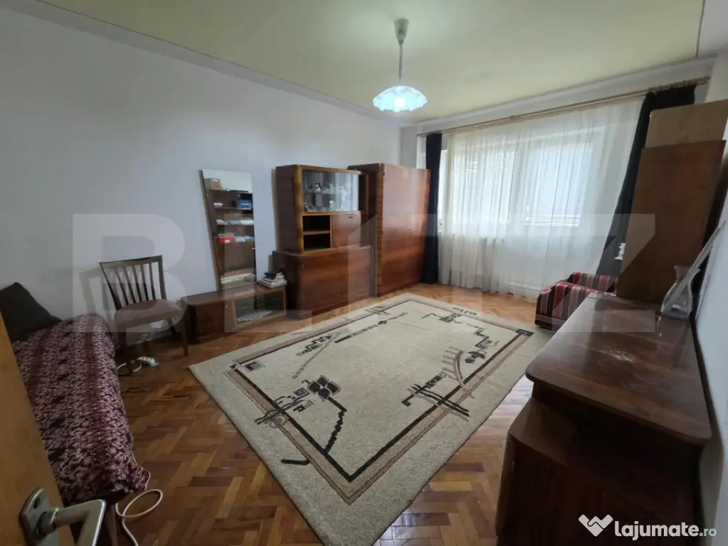 Apartament de vânzare cu 3 camere, Dva. Nord - Zalău - Zalau (Salaj)