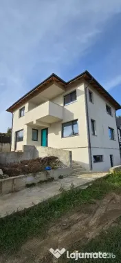 Casa noua la strada zona Bucovina 