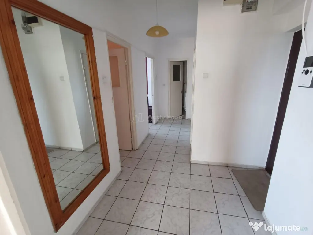 Vand apartament 2 camere Ultracentral-Mercur - Ploiesti (Prahova)