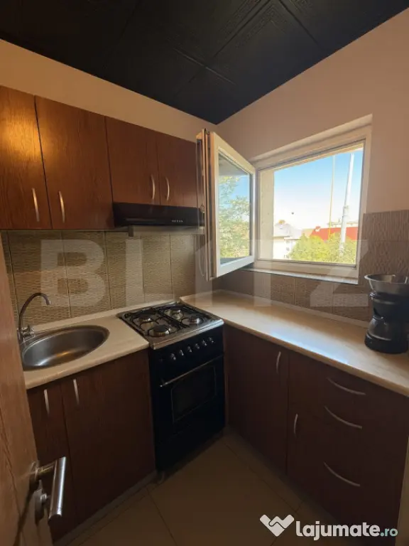 Garsoniera 25 mp, mobilat/utilat, cartier Obcini - Suceava (Suceava)