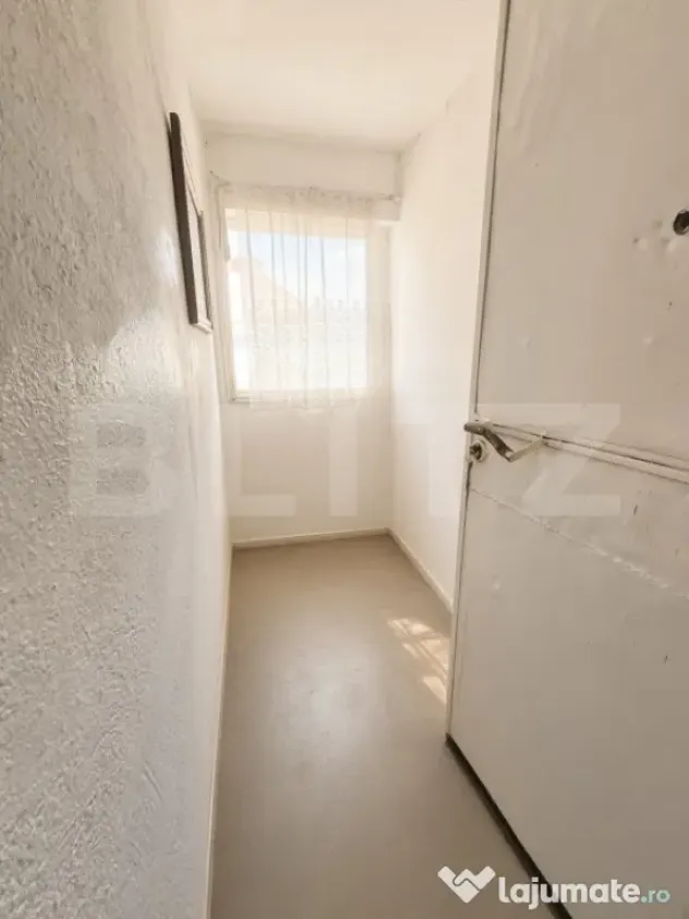 Garsoniera 25 mp, mobilat/utilat, cartier Obcini - Suceava (Suceava)