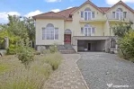 Casă 5 dormitoare si teren 725 mp de închiriat în zona Gradiste
