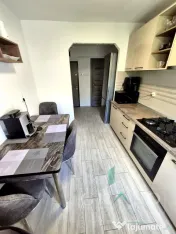 3 CAMERE | RENOVAT | PARTER ÎNALT | 2 BOXE | MĂNĂȘTUR– 