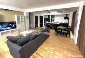 Apartament premium renovat integral pe strada Alverna 