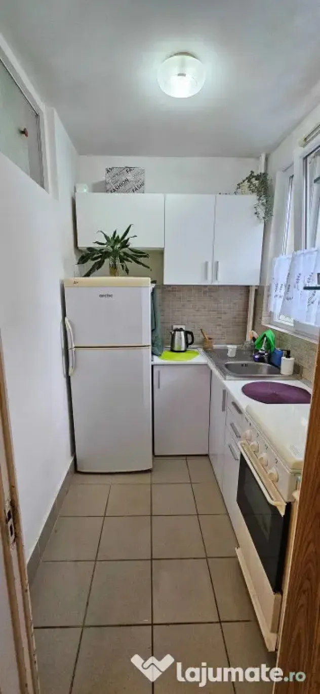 Iancului aleea avrig etaj 1 - Bucuresti (Bucuresti-Ilfov)