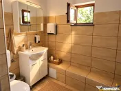 De inchiriat un spatiu de 99 mp, Central, Brasov: rezidenti 