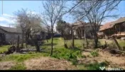 Vând loc de casă (casă)