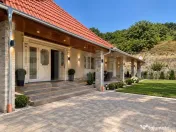 Casă individuală 338,95 mp utili, teren 1.810 mp – Crist 