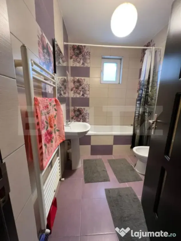 Garsoniera decomandata, 37 mp, balcon, zona strazii Porii - Floresti (Cluj)