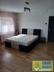 Cora, Bratianu, de inchiriat apartament 3 camere, mobilat, gaze