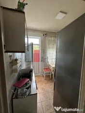 Apartament in casa zona 13 septembrie 