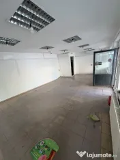 **Spațiu comercial de închiriat – 40 mp open space + 10 